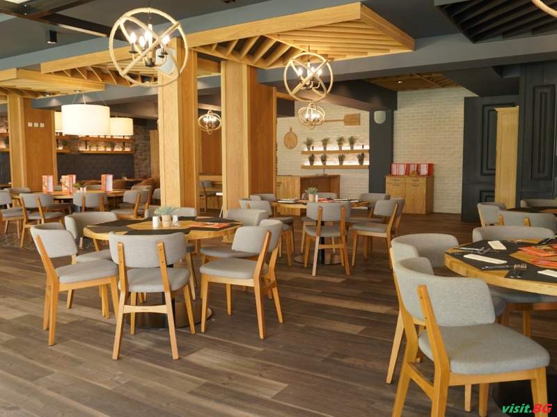 Клуб хотел Еврика, Слънчев бряг 17