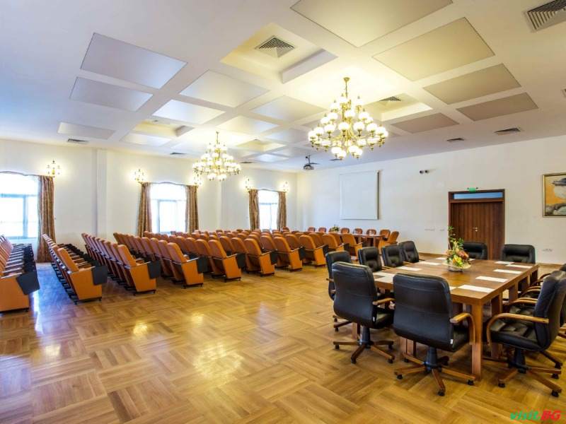 Хотел Каменград, Панагюрище 40