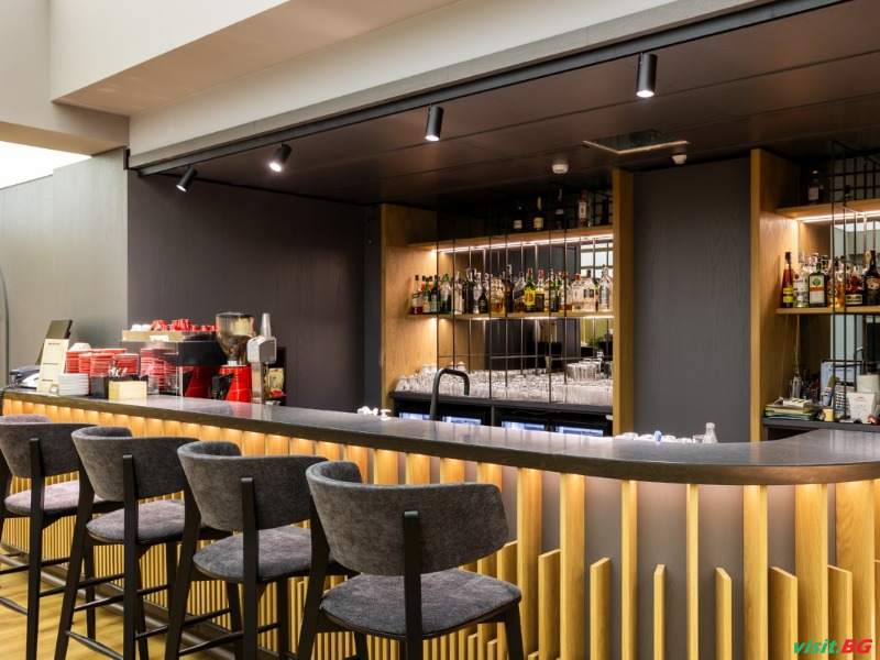 Хотел Каменград, Панагюрище