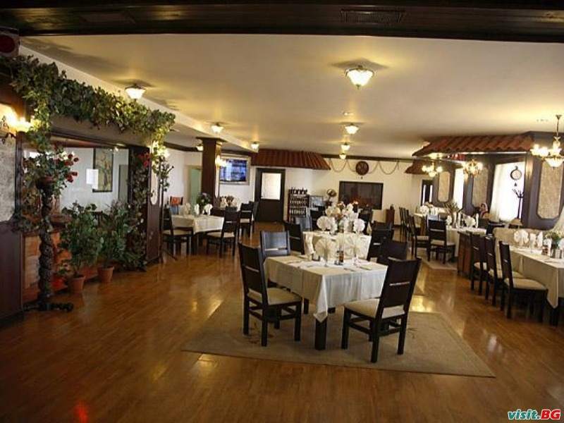 Хотел Зорница, Казанлък