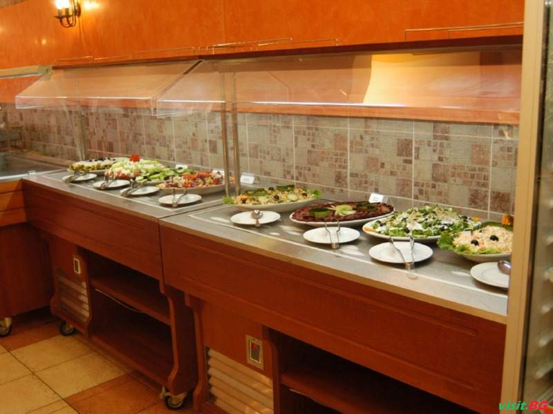 Хотел Кипарисите, Слънчев бряг 8