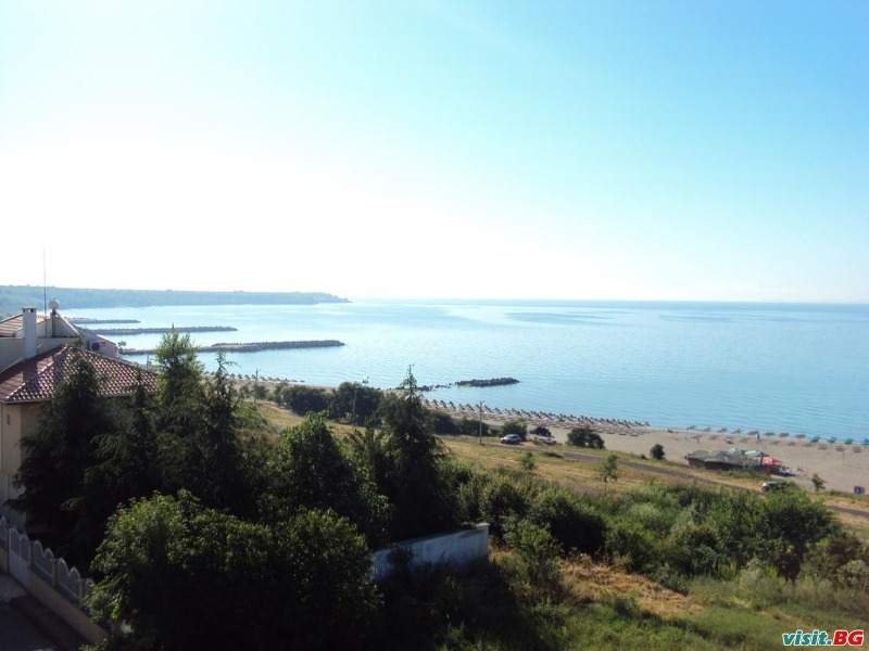 Хотел Лазурен бряг, Сарафово