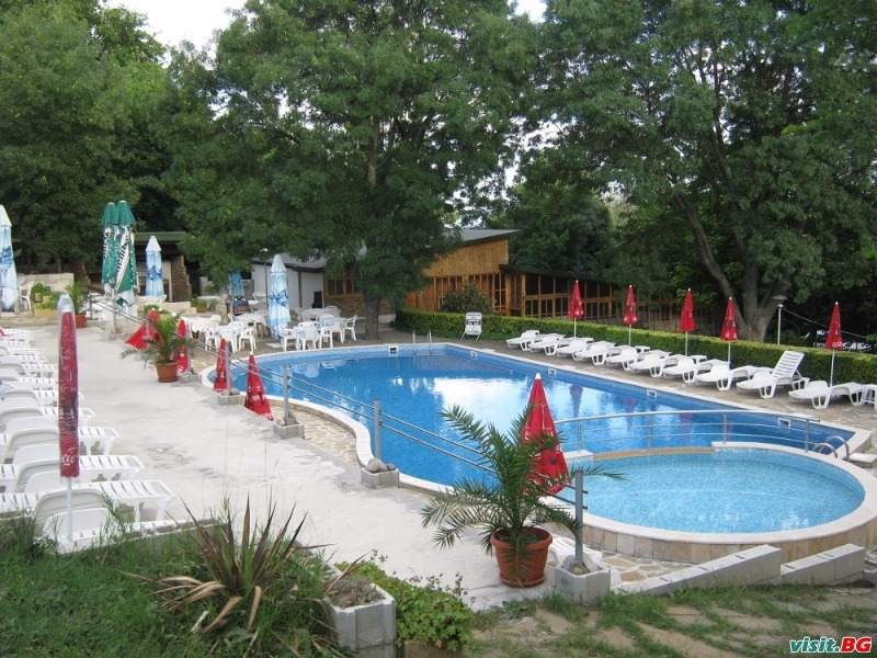 Хотел Нептун, Св. Константин и Елена