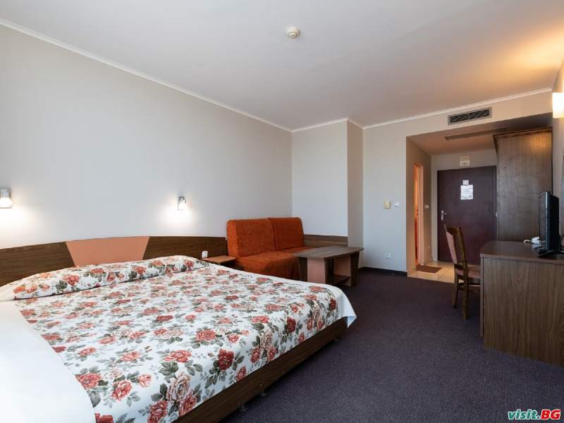 Хотел Тракия Плаза, Слънчев бряг 36