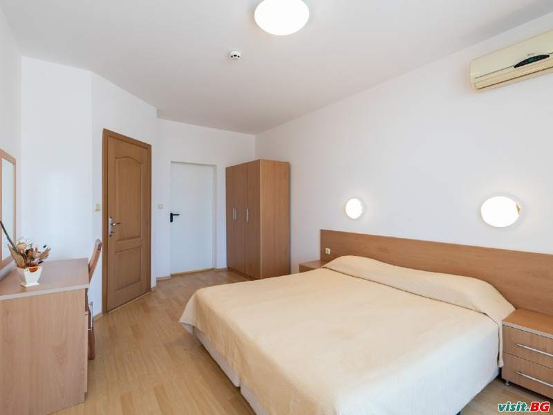 Хотел Тракия Плаза, Слънчев бряг 51