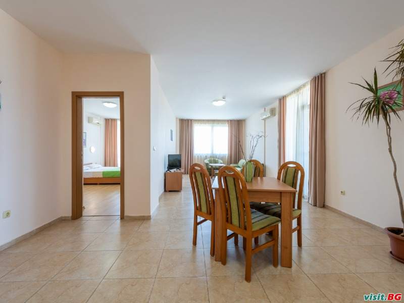 Хотел Тракия Плаза, Слънчев бряг 57