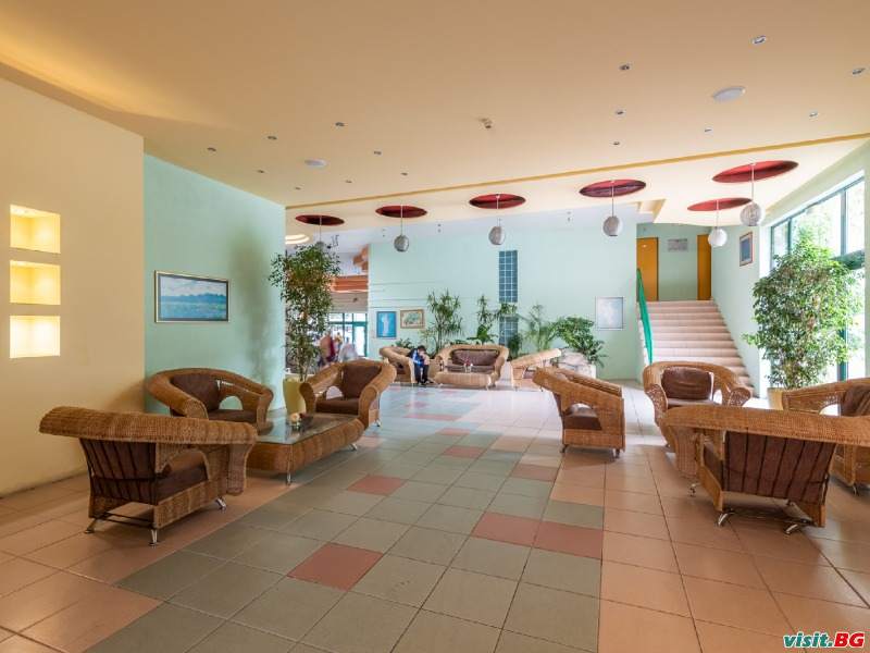 Хотел Тракия, Слънчев бряг 37