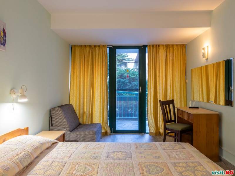 Хотел Тракия, Слънчев бряг 38