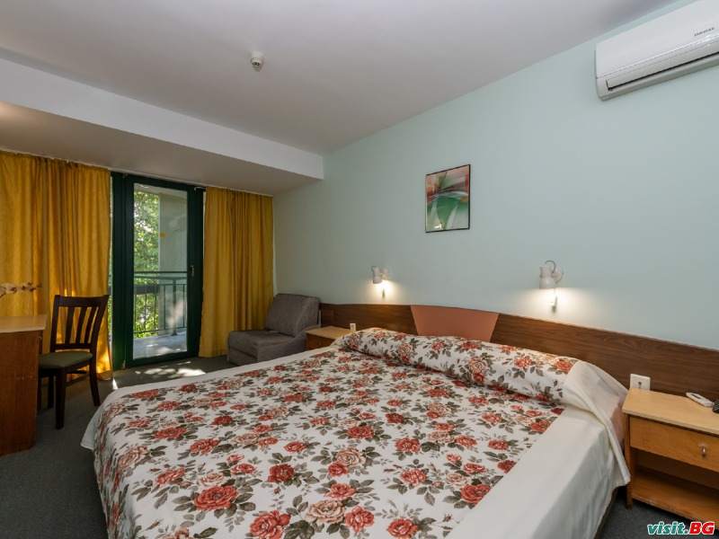 Хотел Тракия, Слънчев бряг 26