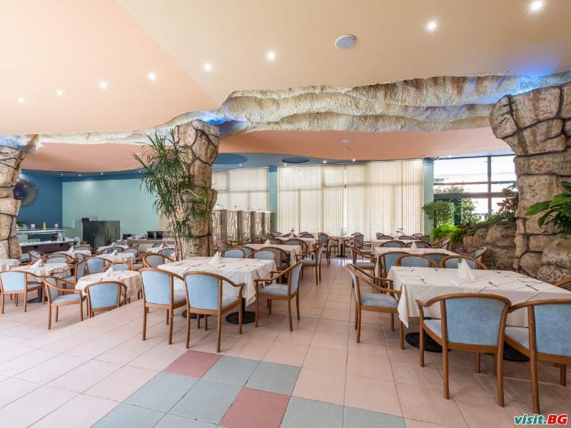 Хотел Тракия, Слънчев бряг 11