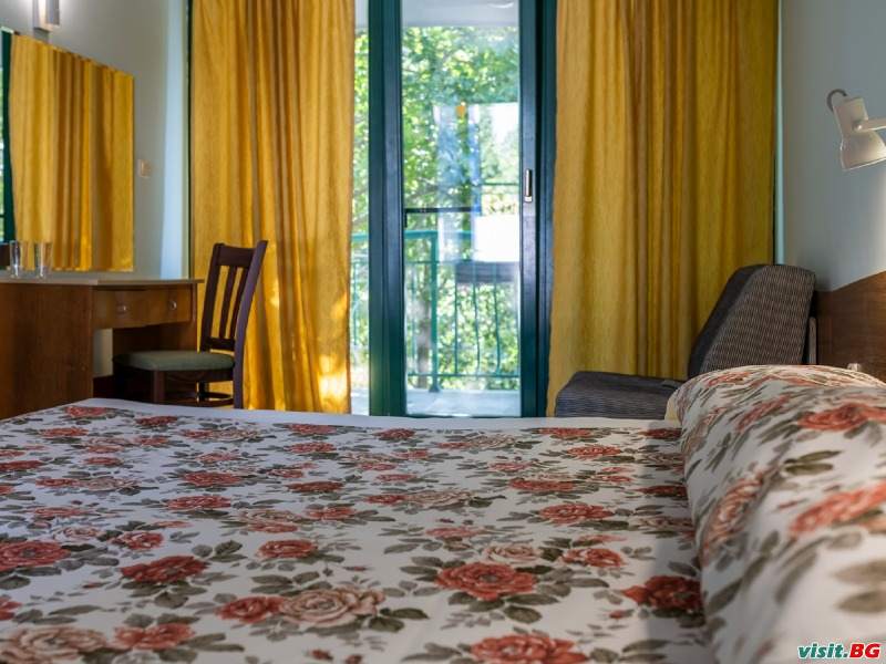 Хотел Тракия, Слънчев бряг 25