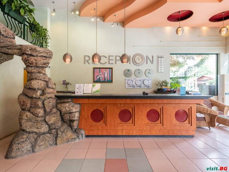 Хотел Тракия, Слънчев бряг 4