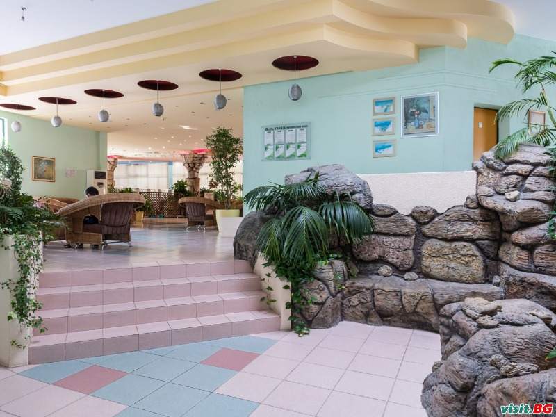 Хотел Тракия, Слънчев бряг 12