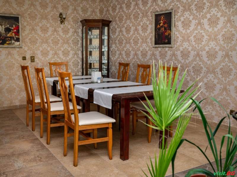 Хотел Цезар Палас, Слънчев бряг 18